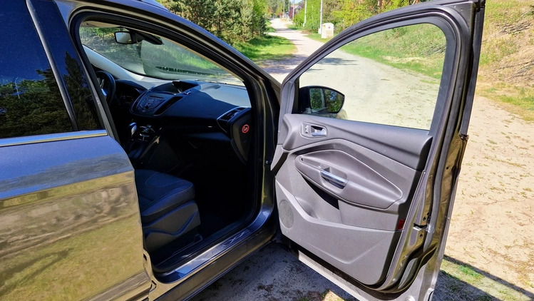 Ford Kuga cena 63000 przebieg: 35800, rok produkcji 2013 z Legionowo małe 529